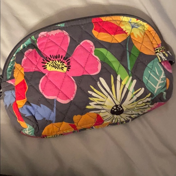 Vera Bradley Pouch - Picture 3 of 3